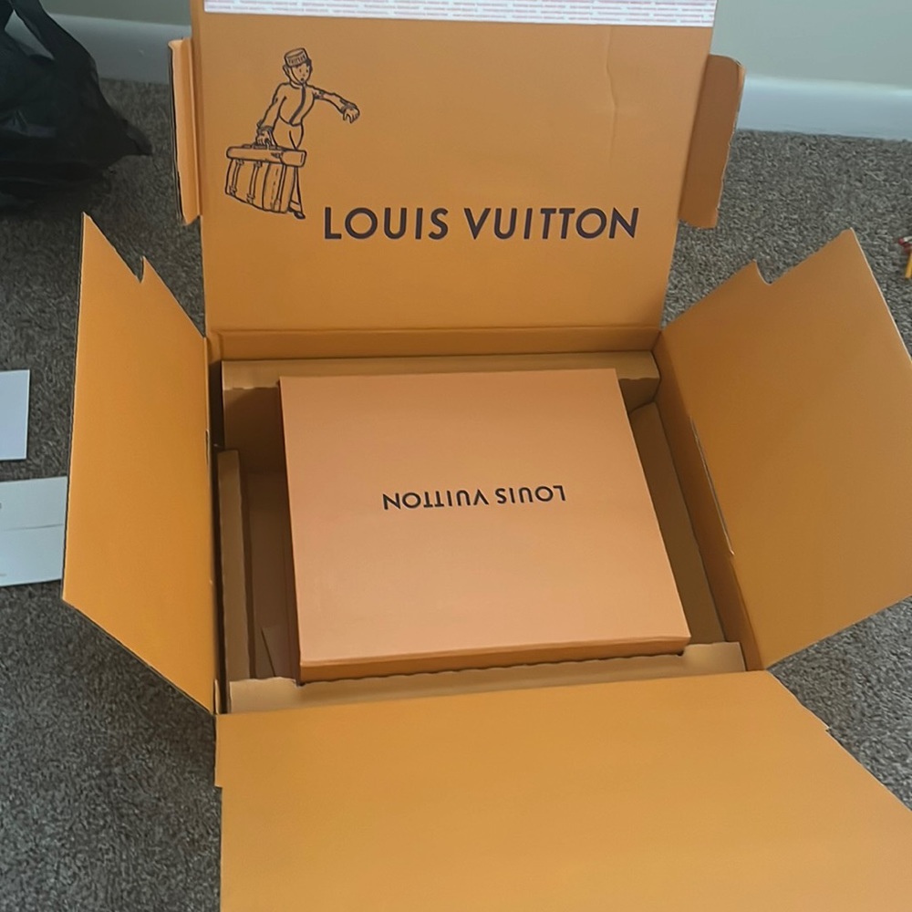 Louis Vuitton gift box set authentic